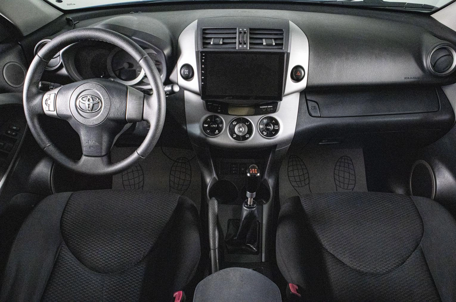 Toyota RAV4 13 из 18