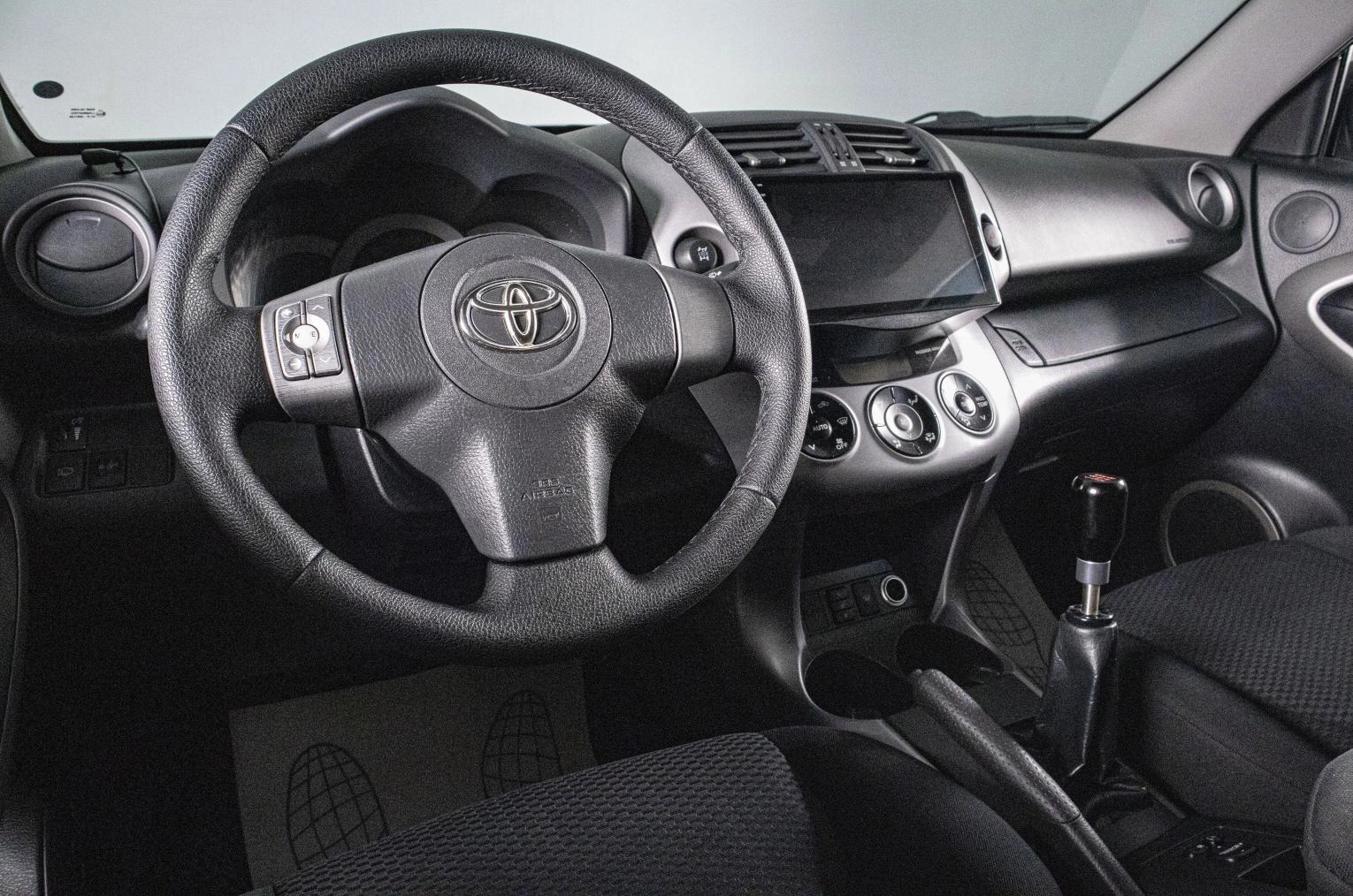 Toyota RAV4 12 из 18