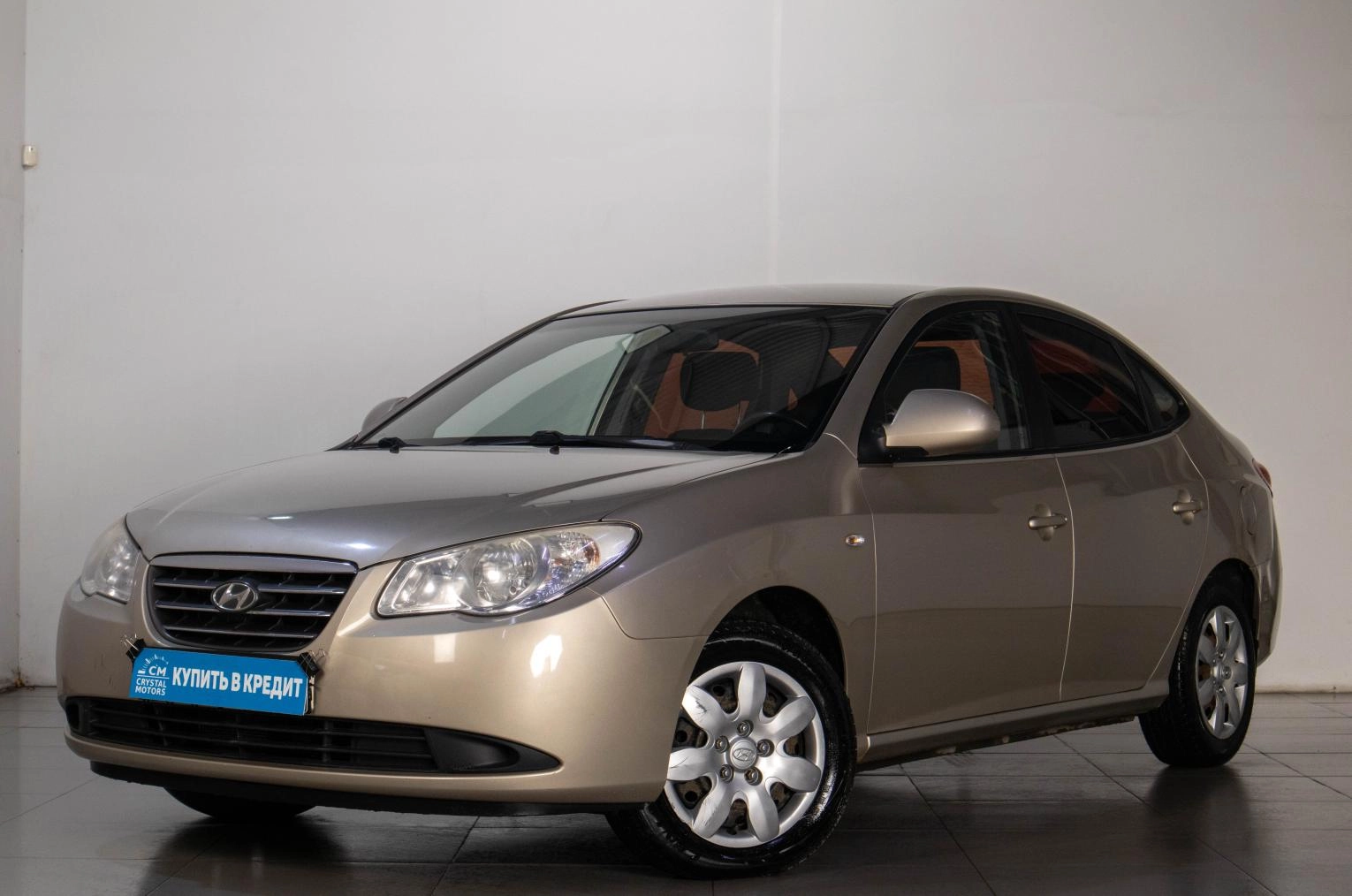 Hyundai Elantra 3 из 17