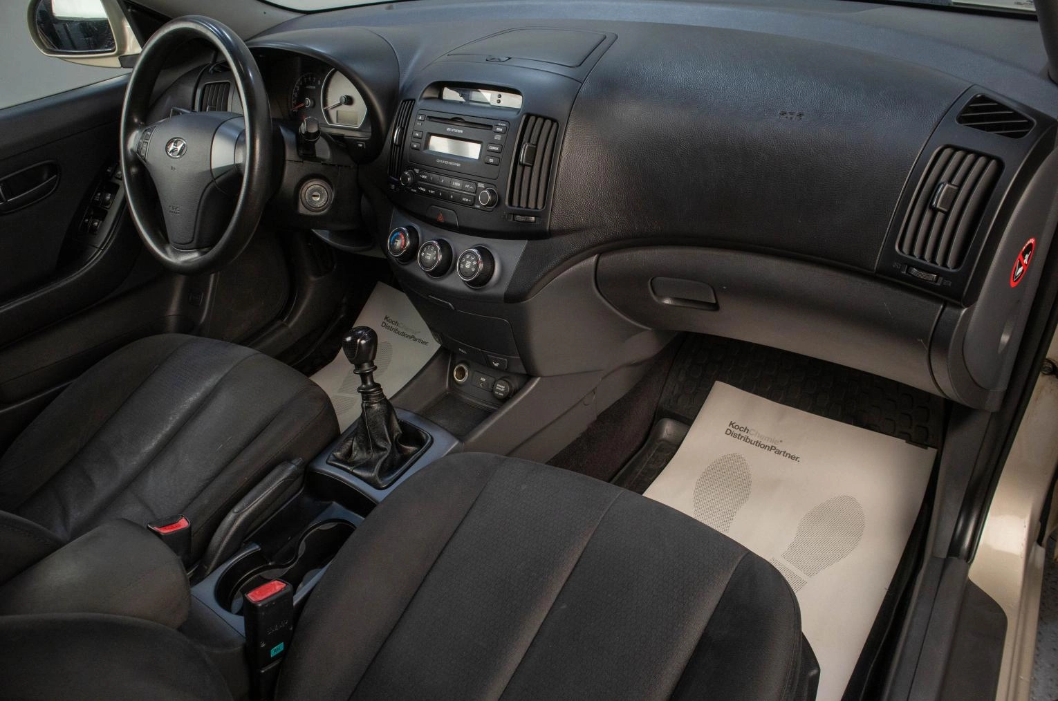 Hyundai Elantra 15 из 17