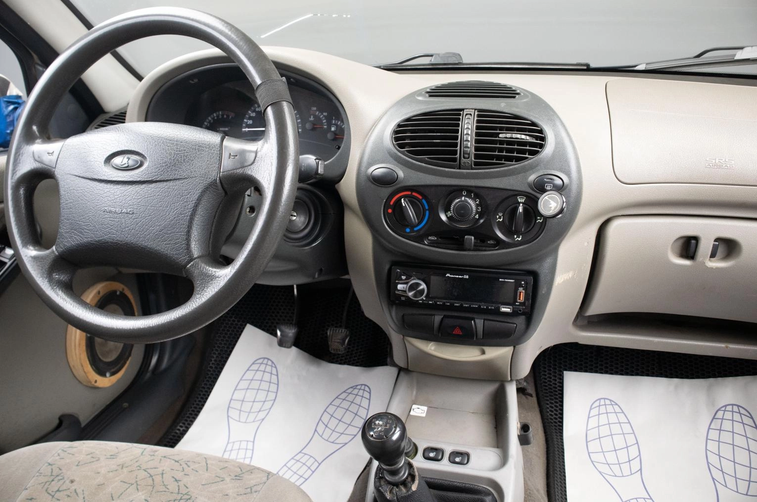 ВАЗ (LADA) Kalina 1 из 13