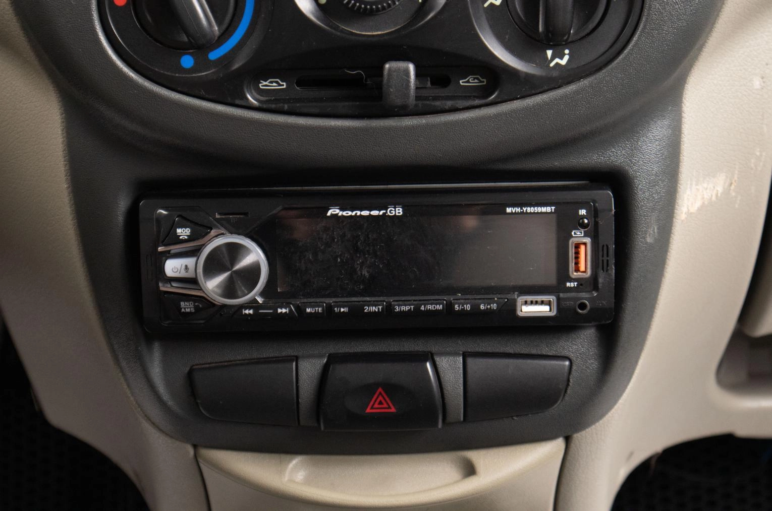 ВАЗ (LADA) Kalina 4 из 13