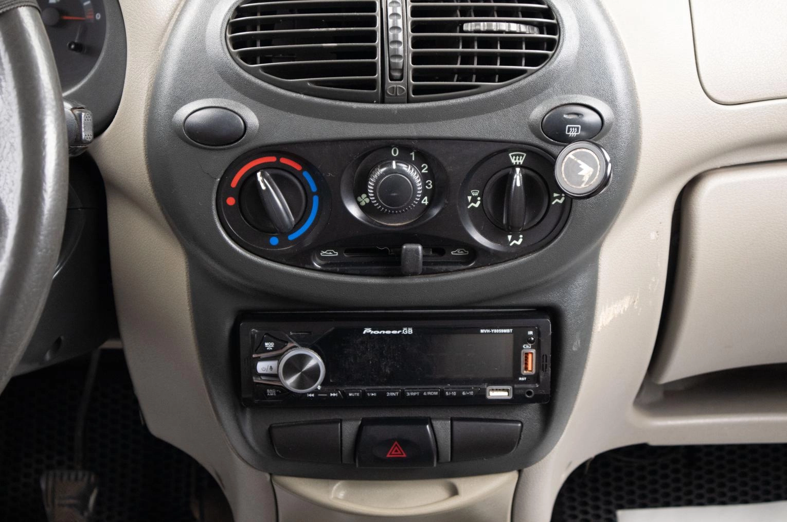 ВАЗ (LADA) Kalina 6 из 13