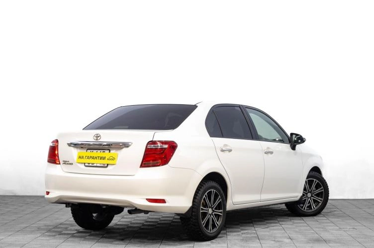 Toyota Corolla Axio 4 из 5