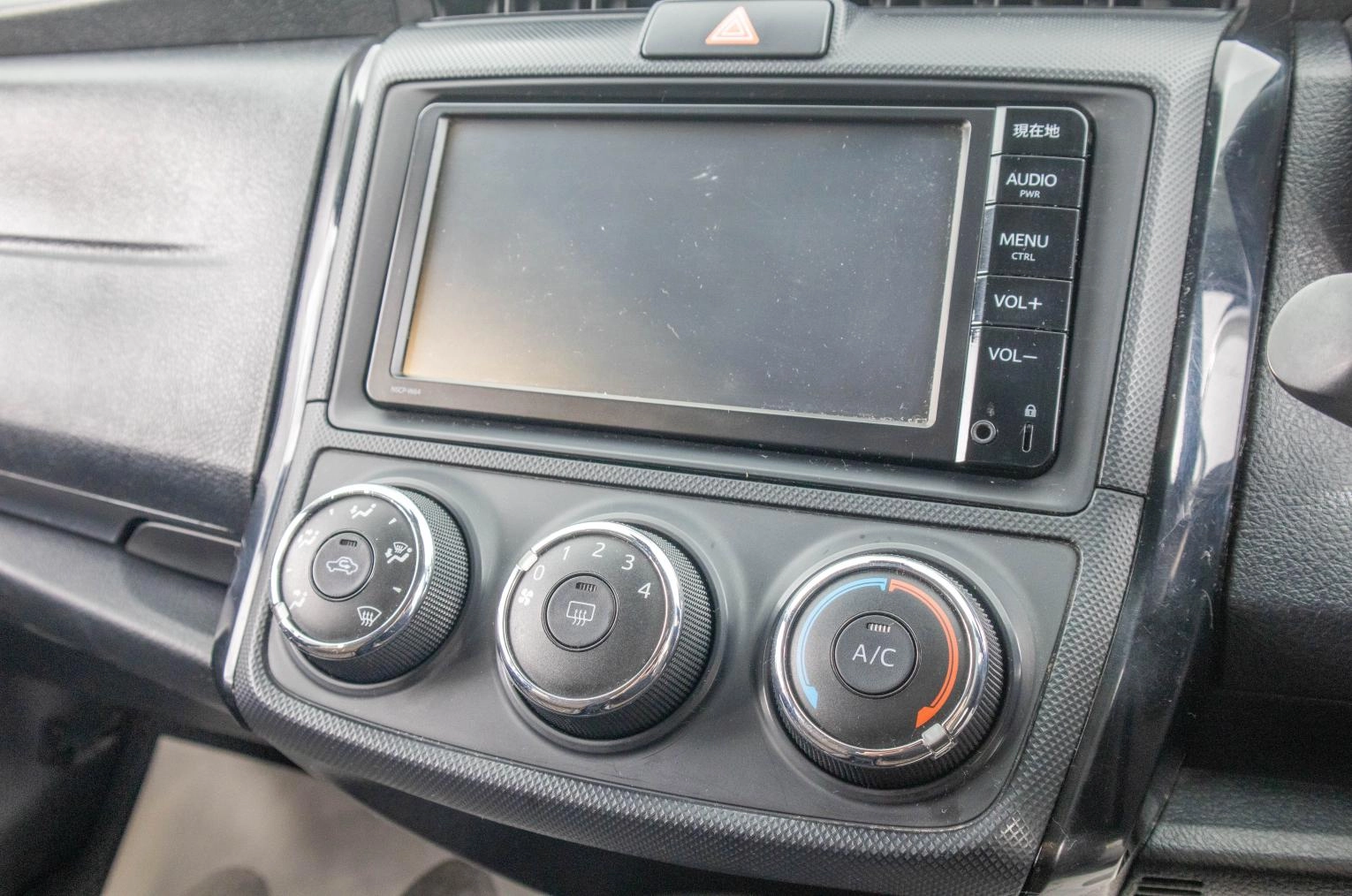 Toyota Corolla Axio 17 из 24