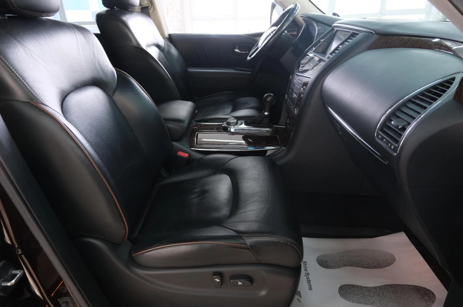 Nissan Patrol 24 из 30