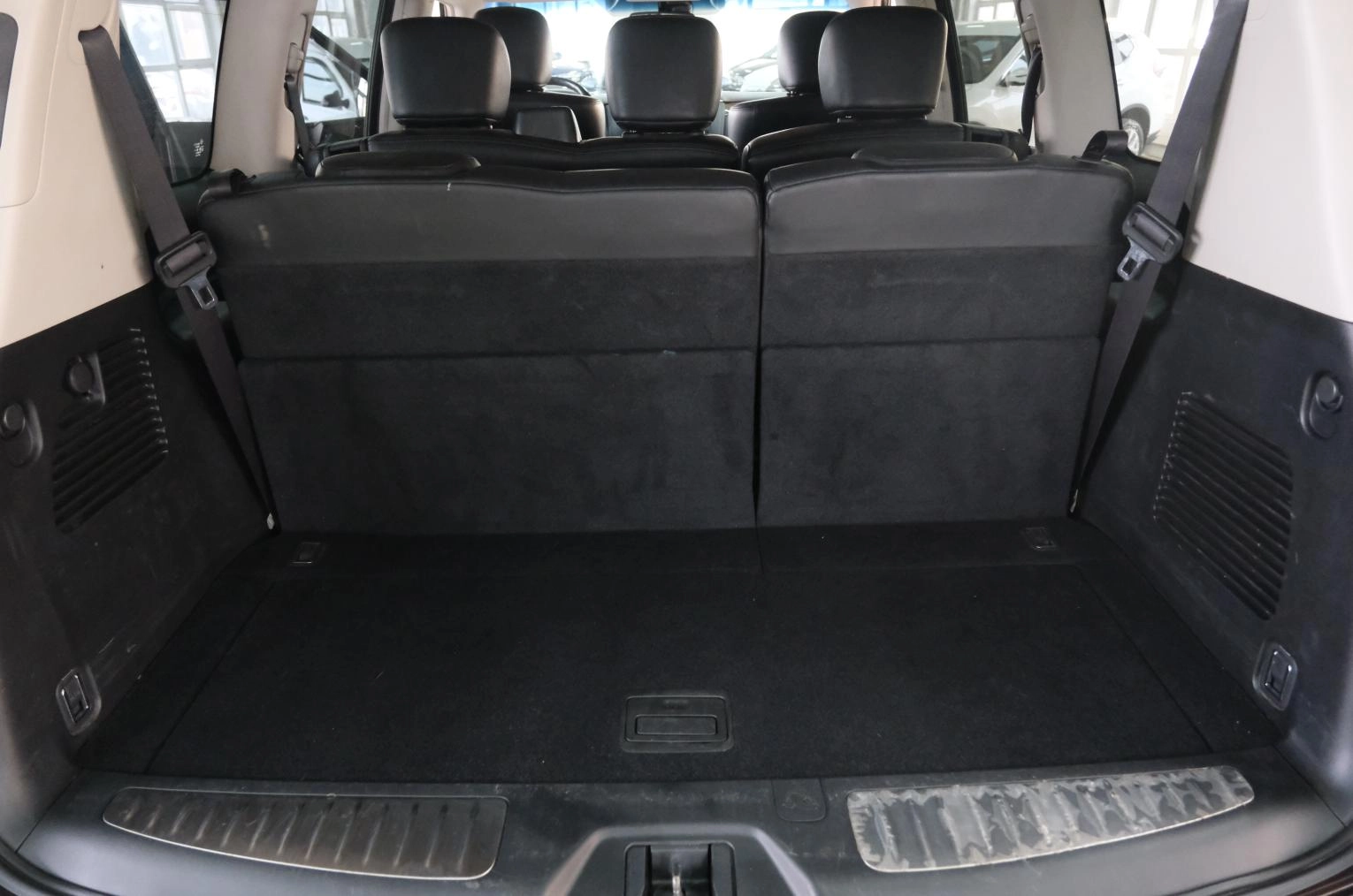 Nissan Patrol 30 из 30