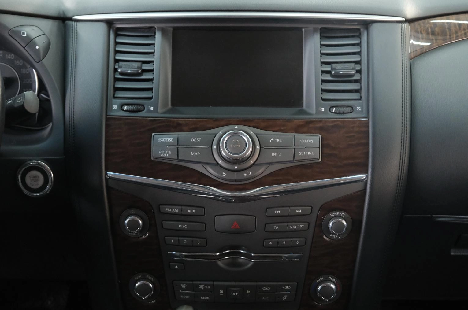 Nissan Patrol 18 из 30