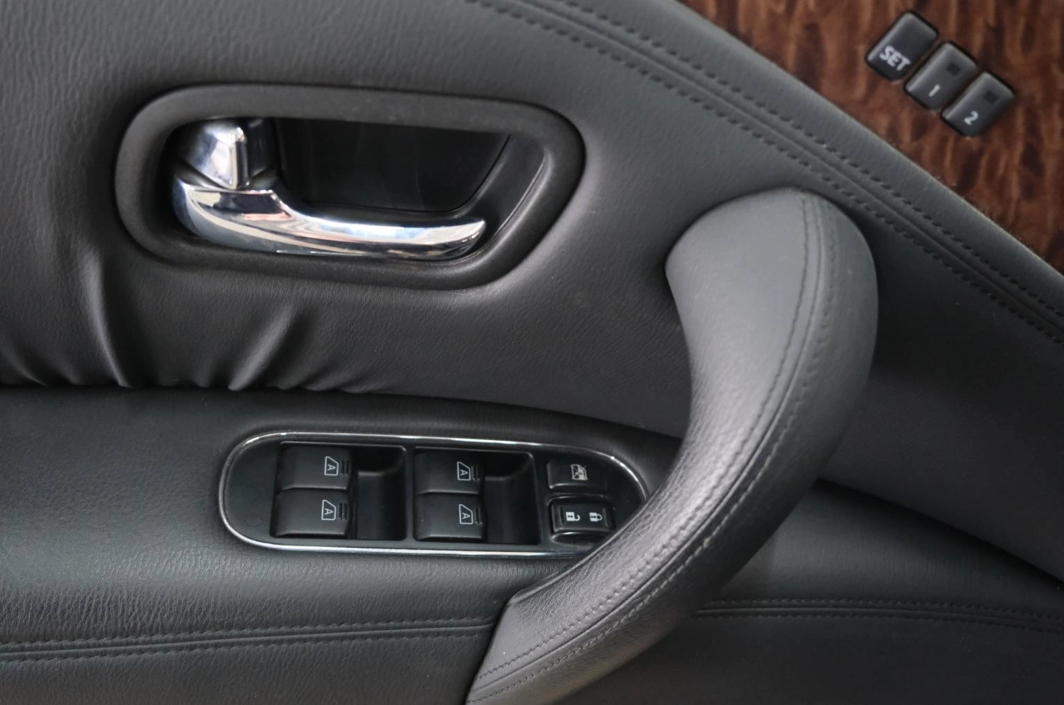 Nissan Patrol 8 из 30