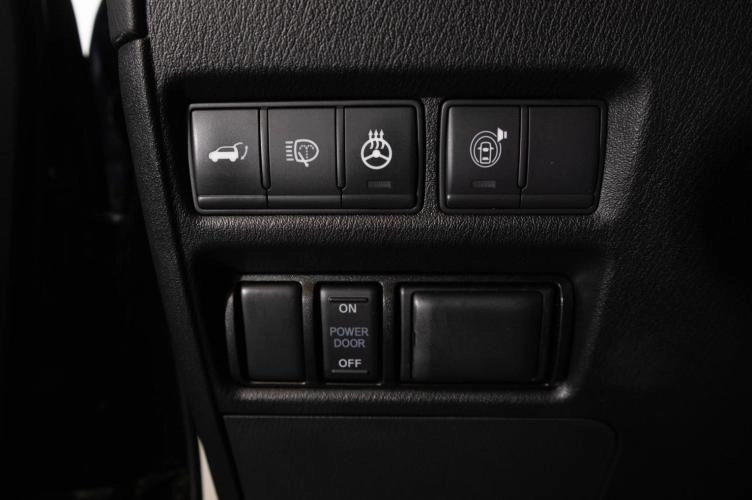 Infiniti QX80 21 из 22