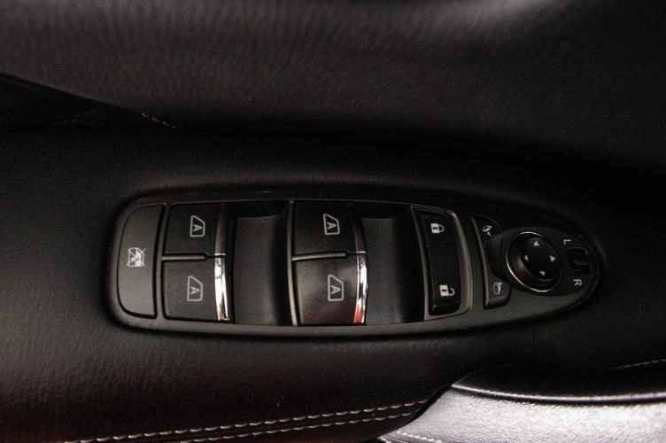 Infiniti QX80 22 из 22