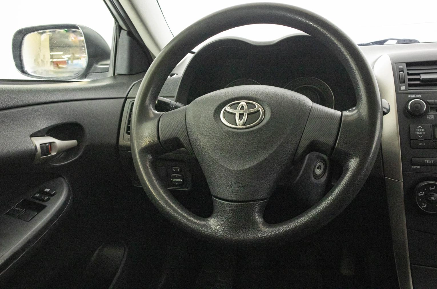 Toyota Corolla 12 из 20