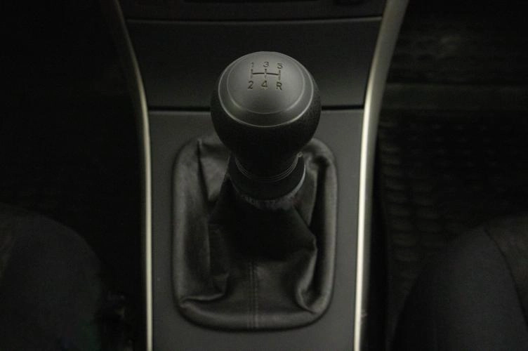 Toyota Corolla 18 из 20