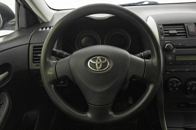 Toyota Corolla 15 из 20
