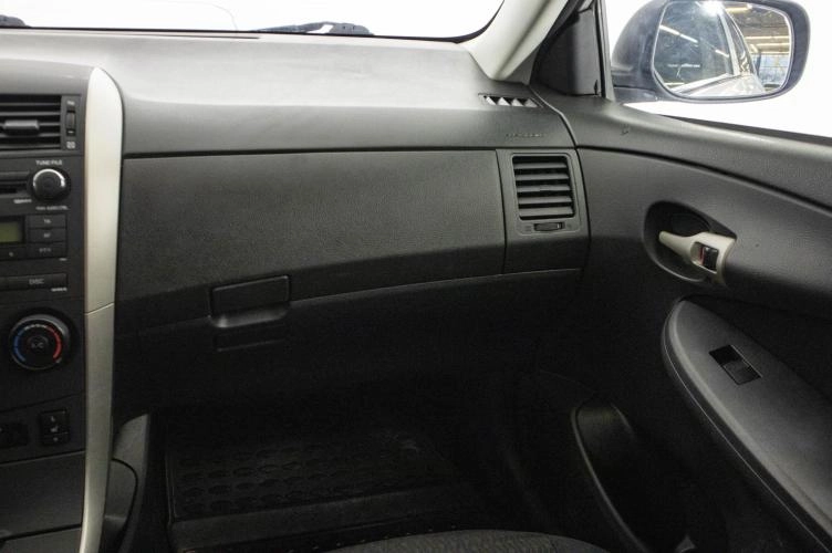 Toyota Corolla 14 из 20