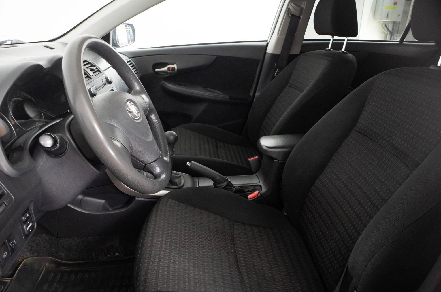 Toyota Corolla 8 из 20