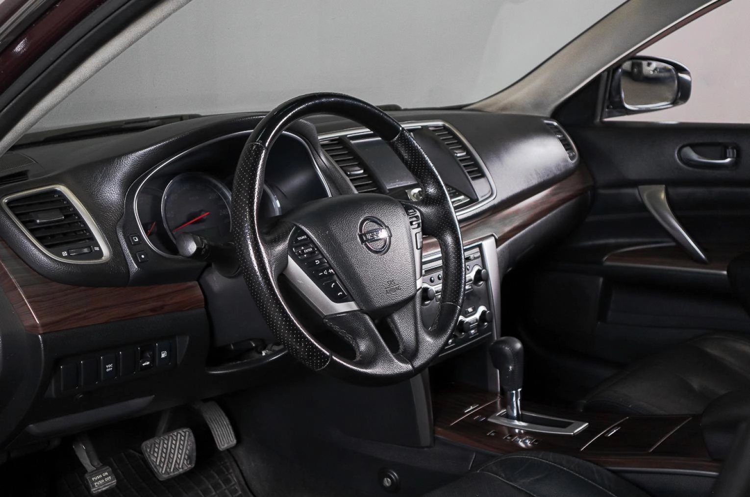 Nissan Teana 7 из 16