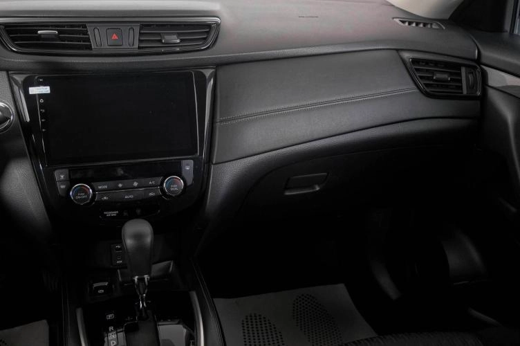 Nissan X-Trail 14 из 23