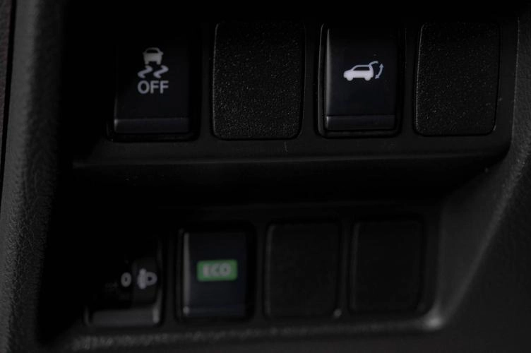 Nissan X-Trail 21 из 23