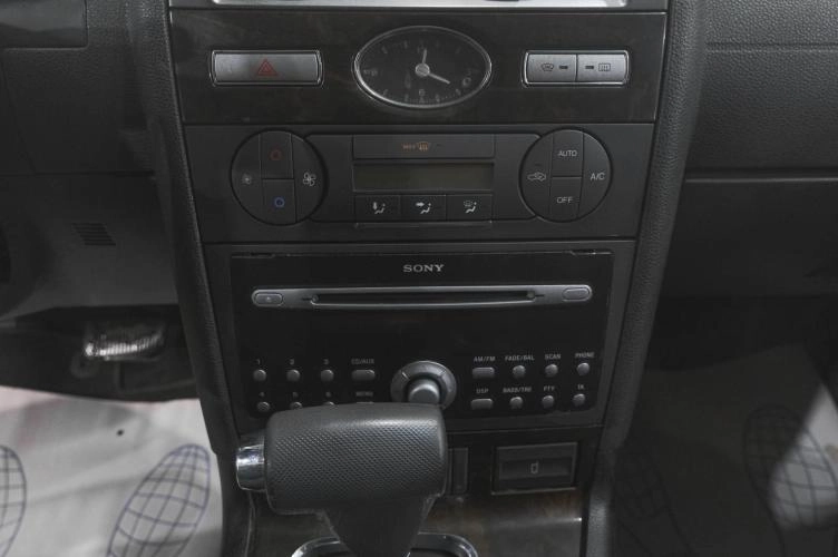 Ford Mondeo 17 из 20