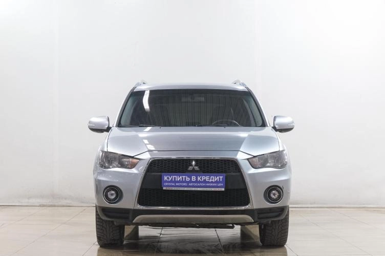 Mitsubishi Outlander 2 из 5