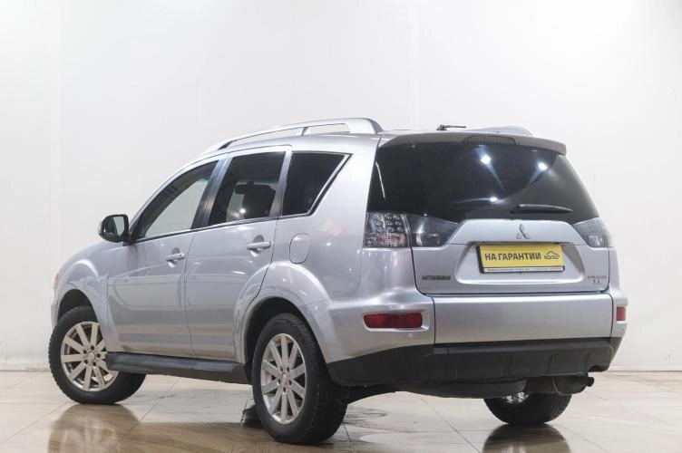 Mitsubishi Outlander 4 из 5