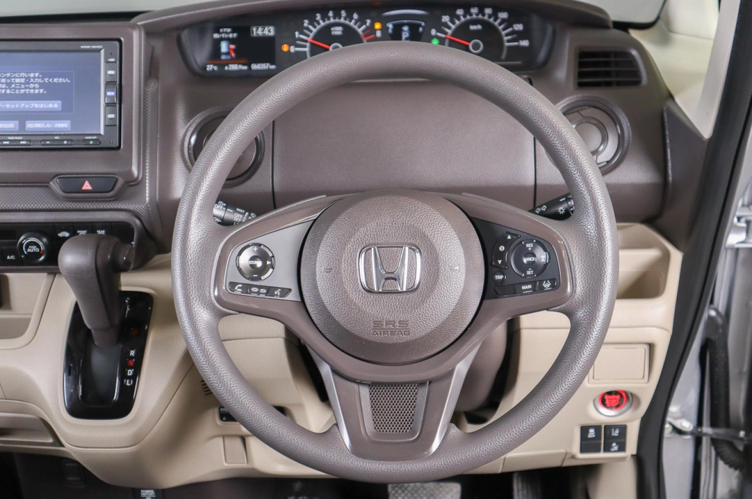 Honda N-BOX 8 из 18