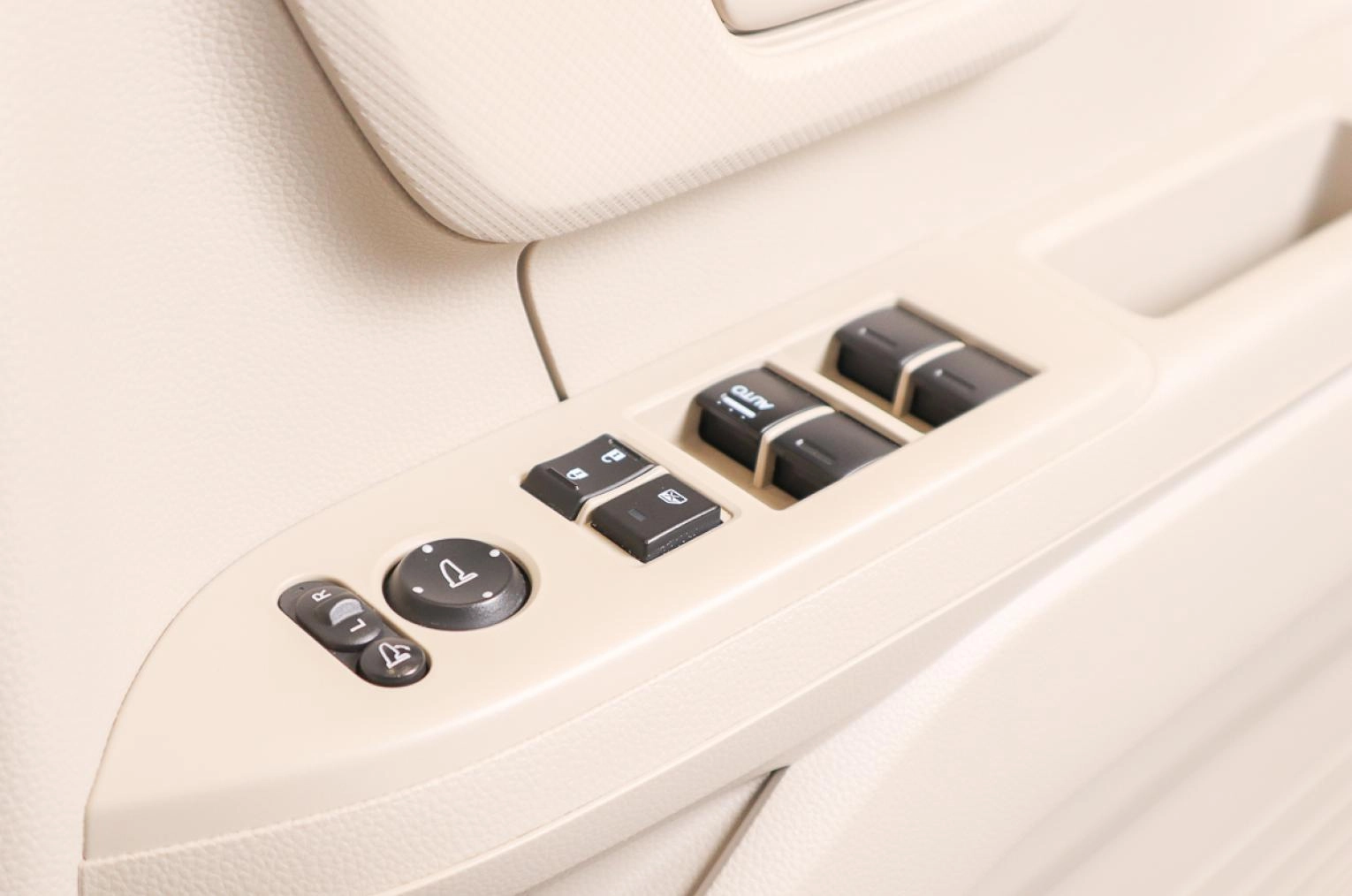 Honda N-BOX 12 из 18