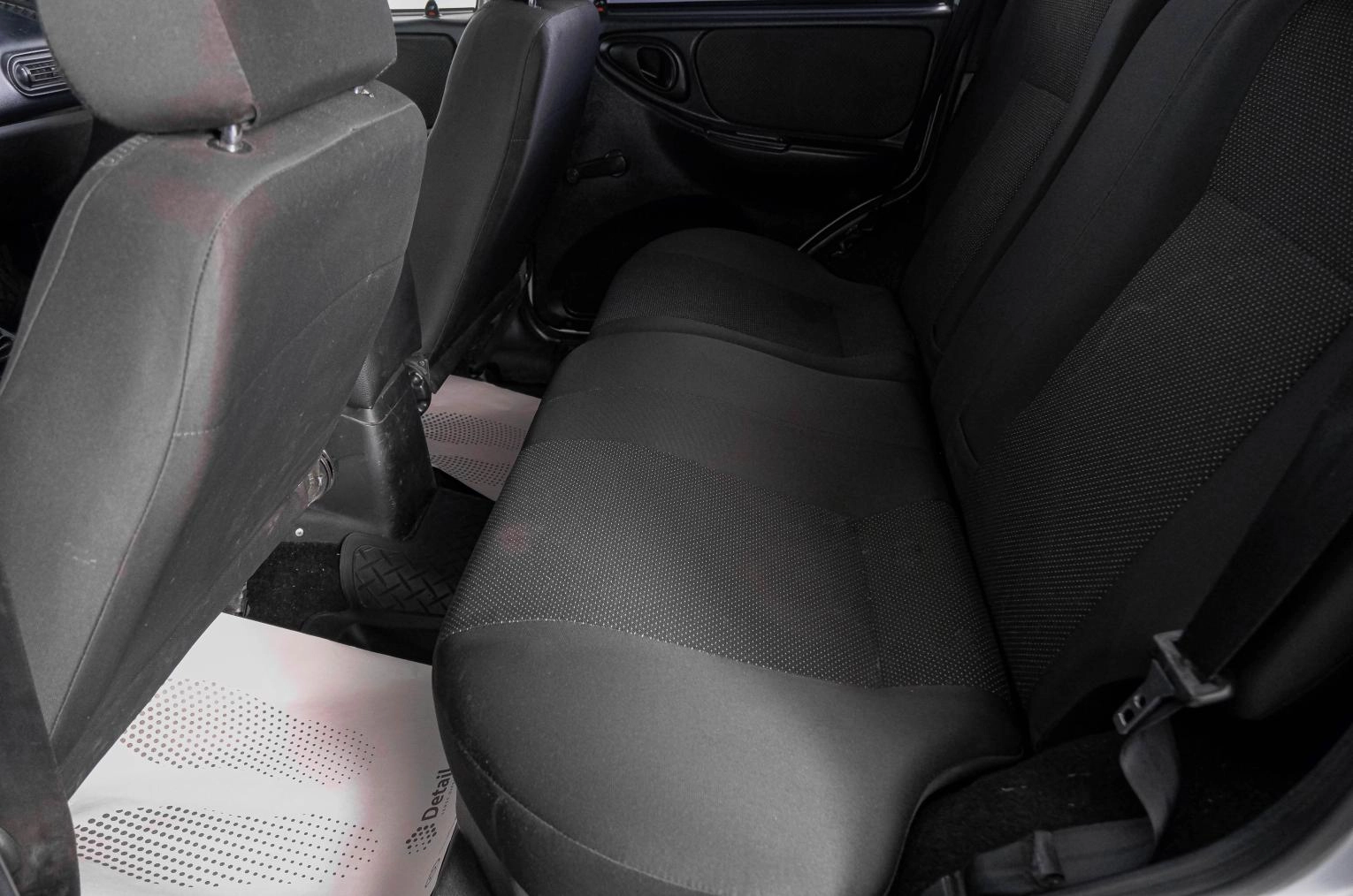 Chevrolet Niva 9 из 23