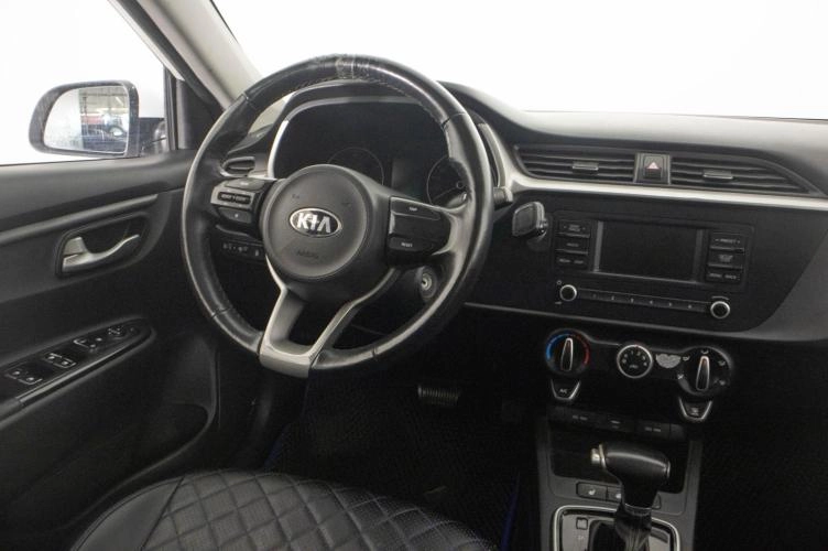KIA Rio 12 из 23