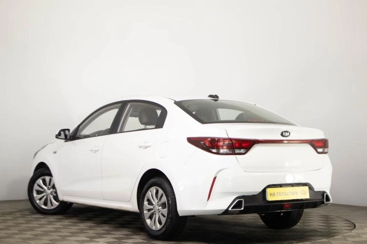 KIA Rio 6 из 23