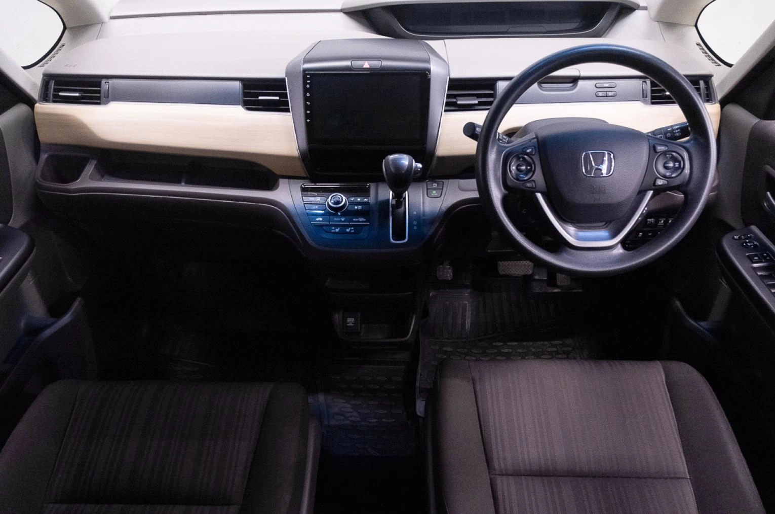 Honda Freed 16 из 19