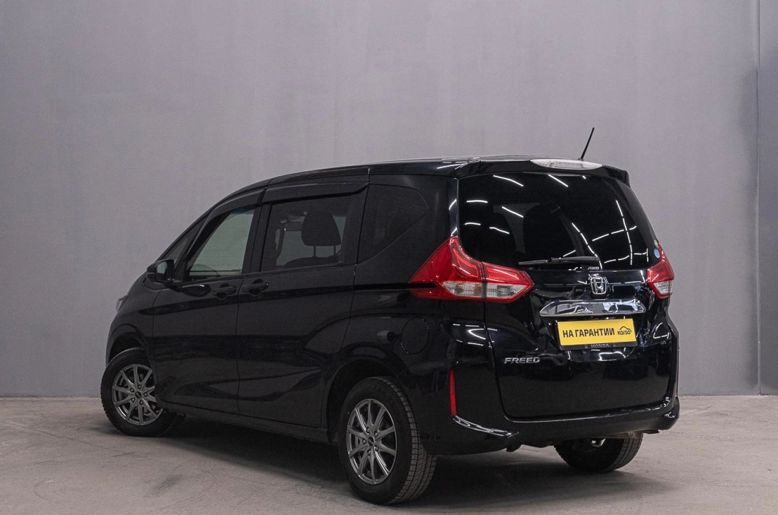 Honda Freed 5 из 19