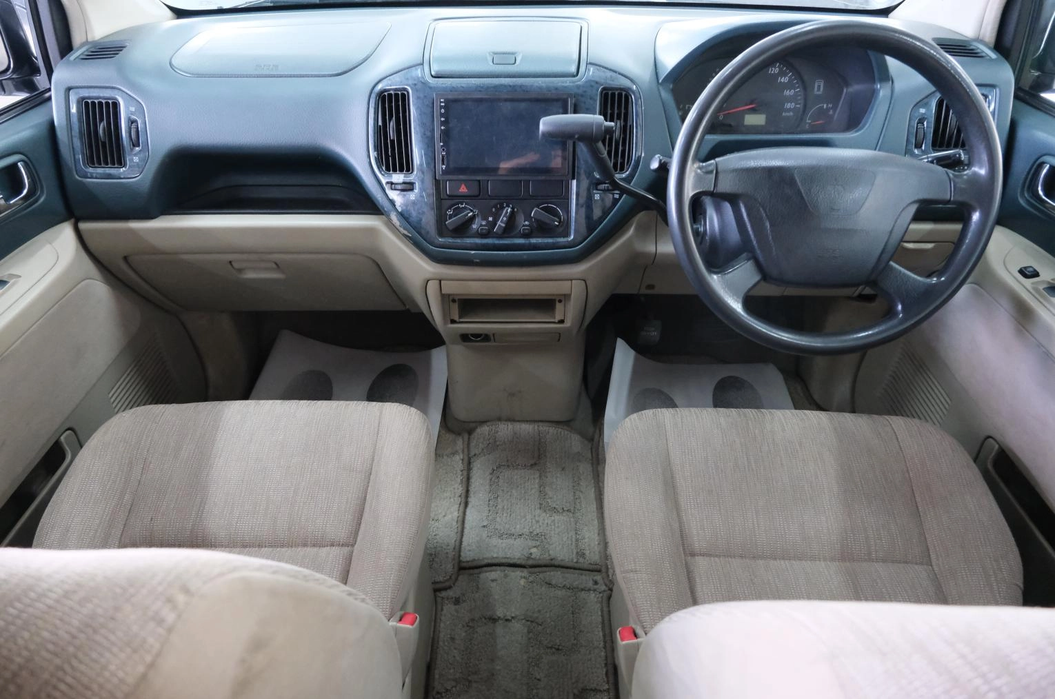 Mitsubishi Dingo 12 из 19