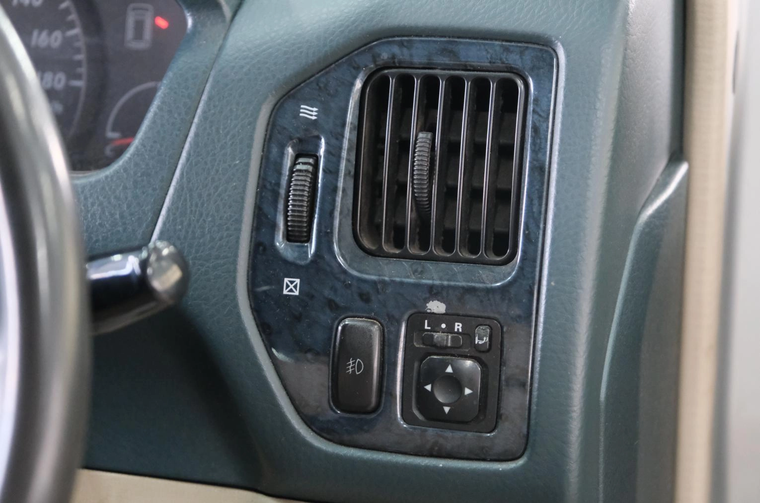 Mitsubishi Dingo 10 из 19