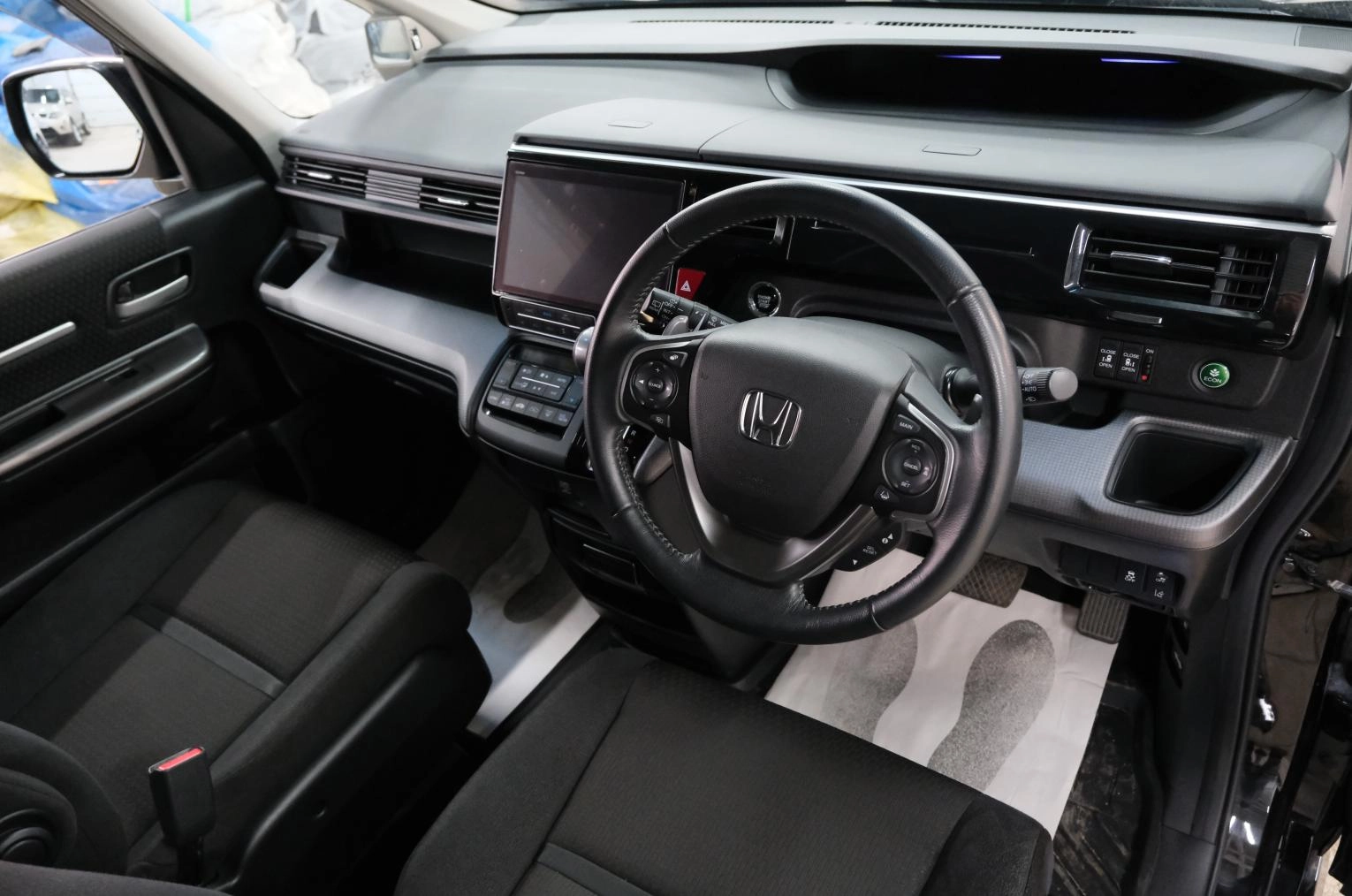 Honda Stepwgn Spada 11 из 23