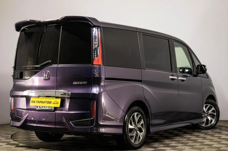 Honda Stepwgn Spada 4 из 5