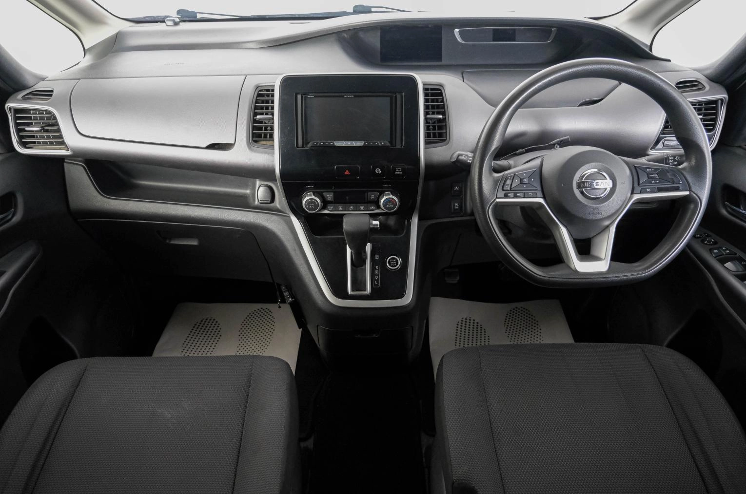 Nissan Serena 14 из 23