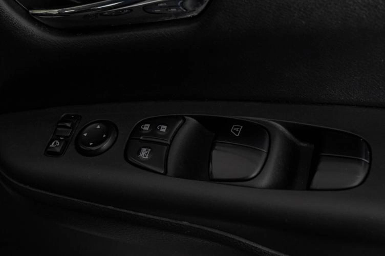 Nissan Serena 23 из 23