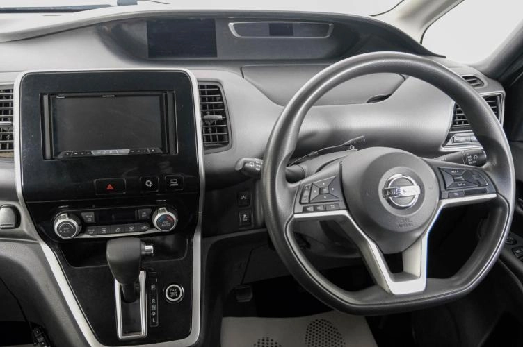 Nissan Serena 15 из 23