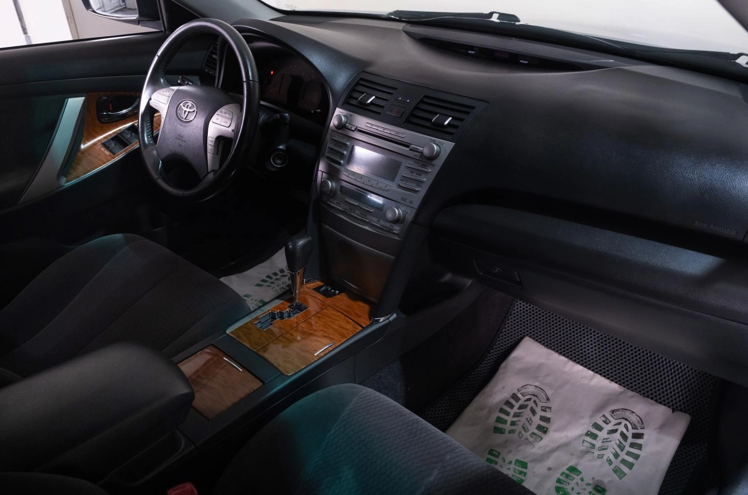 Toyota Camry 11 из 21