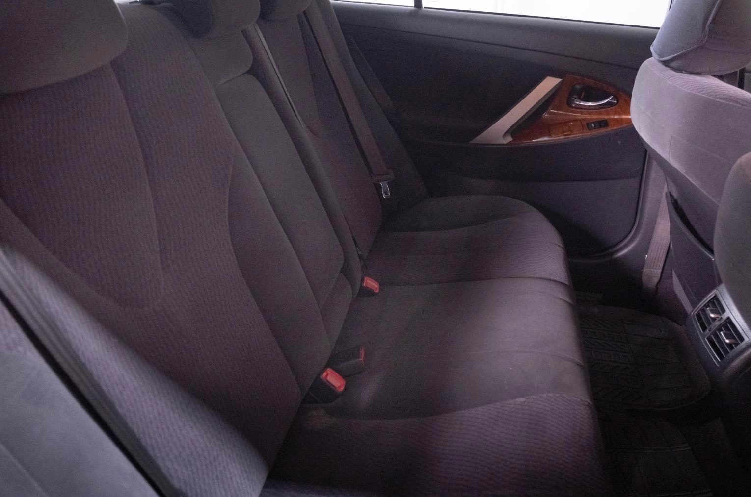 Toyota Camry 20 из 21