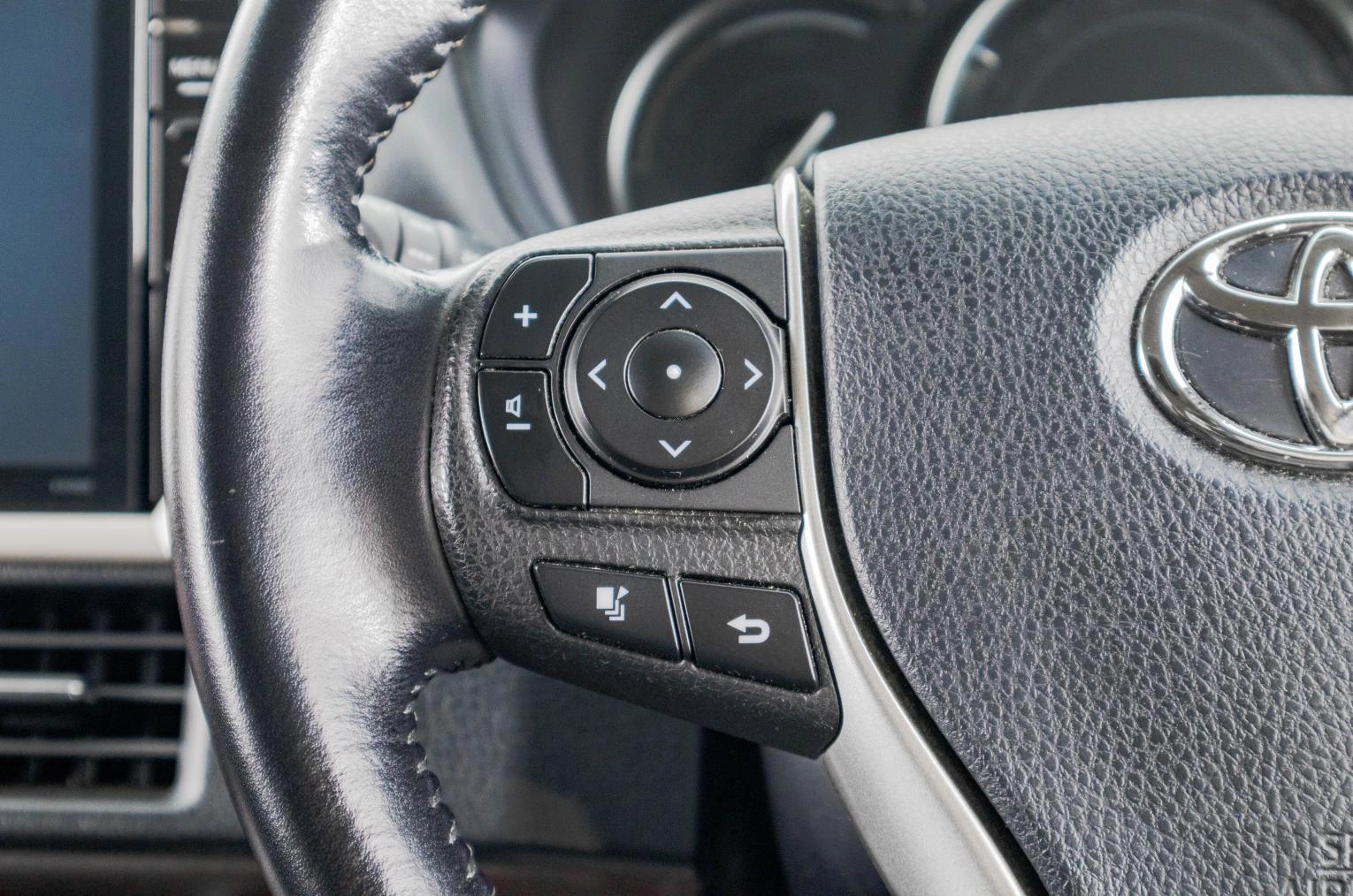 Toyota Esquire 16 из 32