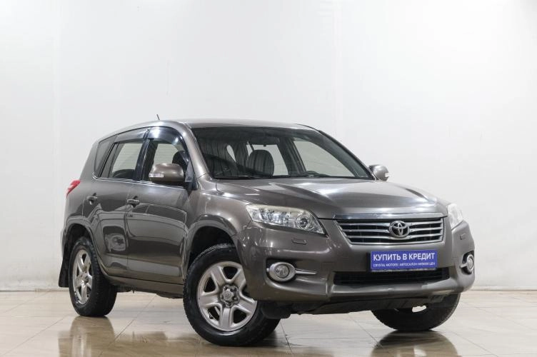 Toyota RAV4 1 из 5