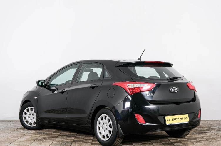 Hyundai i30 4 из 6