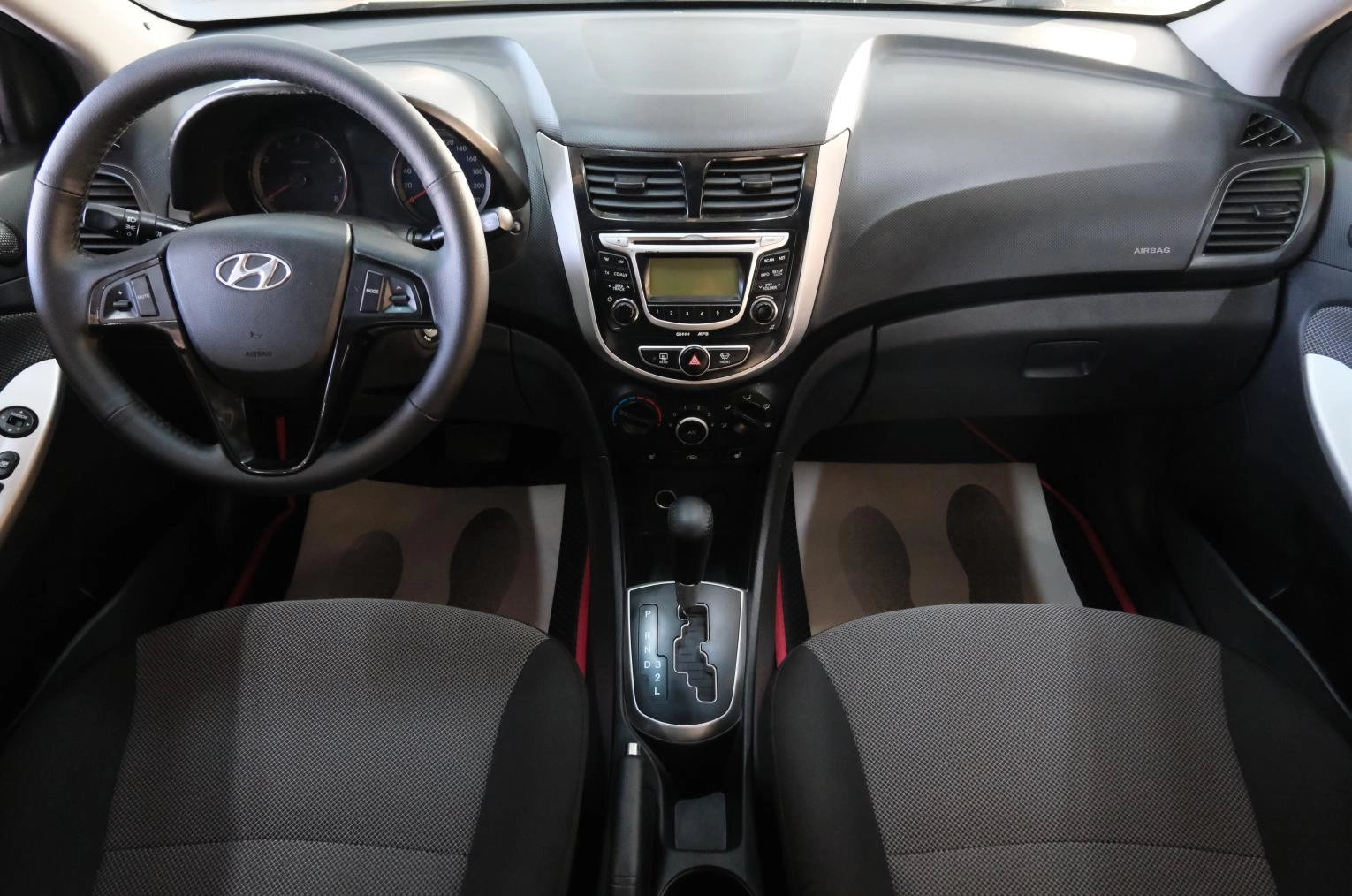 Hyundai Solaris 16 из 25