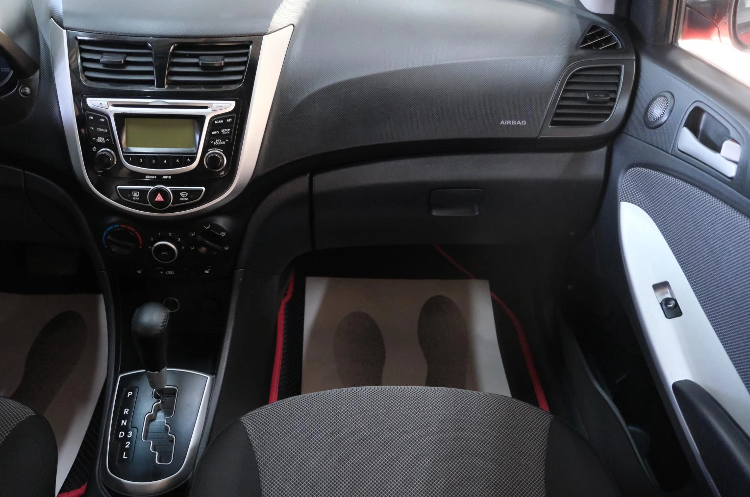 Hyundai Solaris 20 из 25