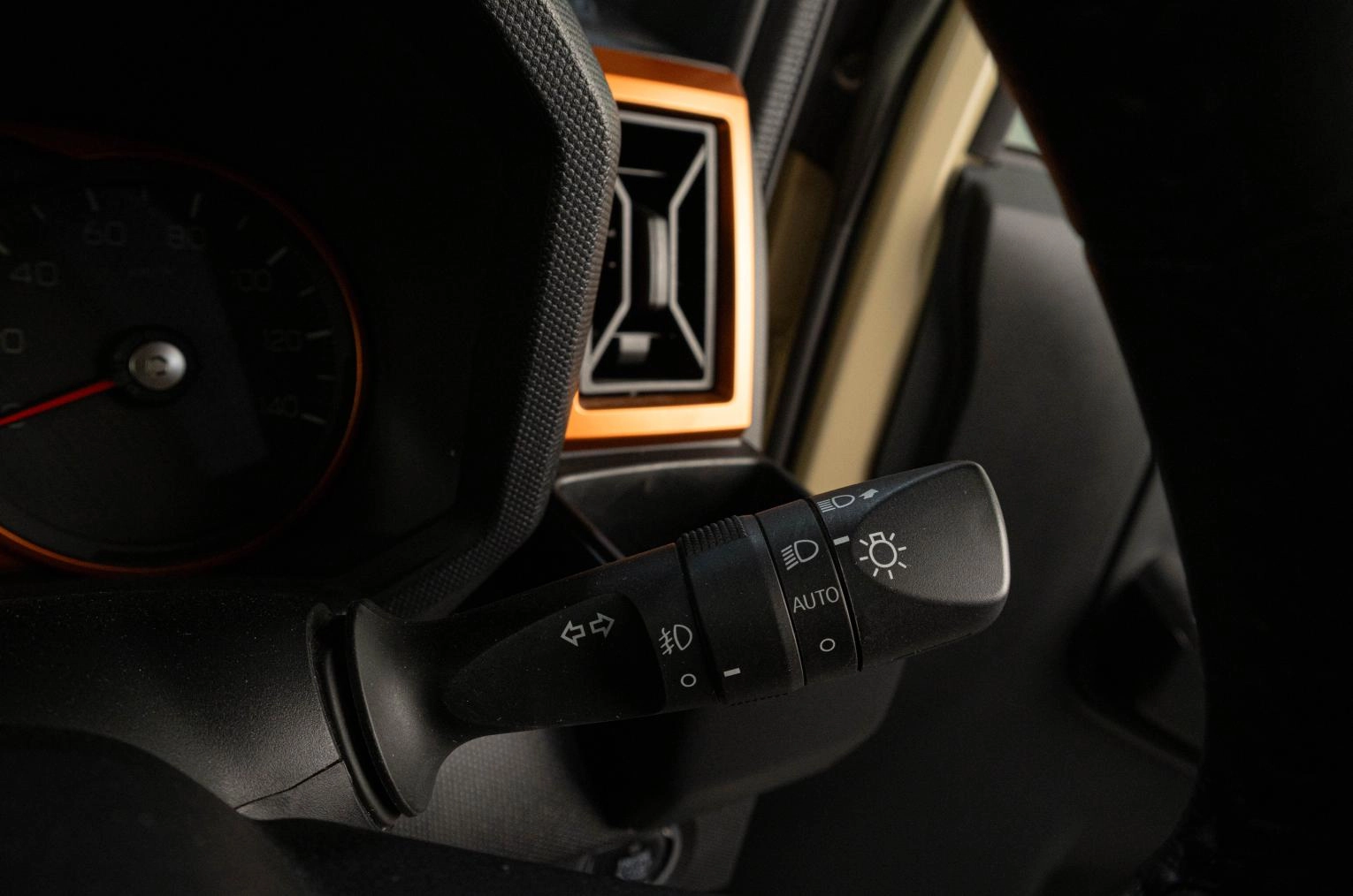 Daihatsu Taft 13 из 19