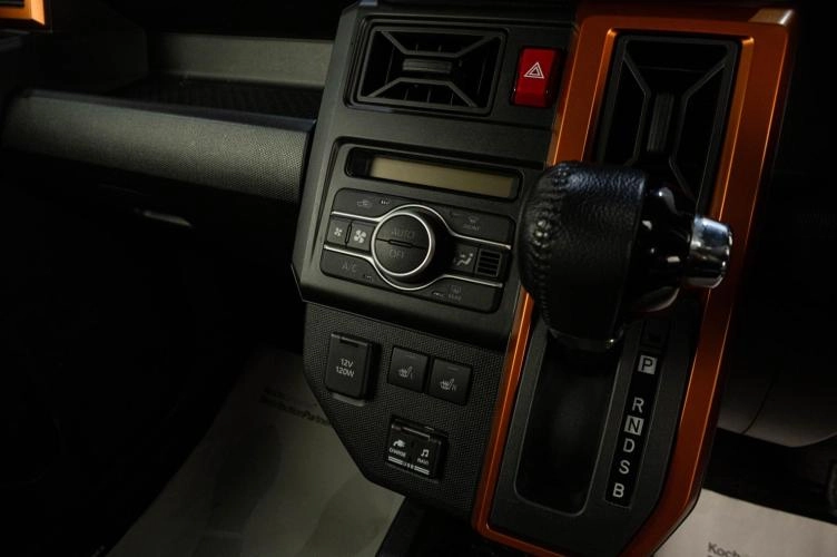 Daihatsu Taft 15 из 19