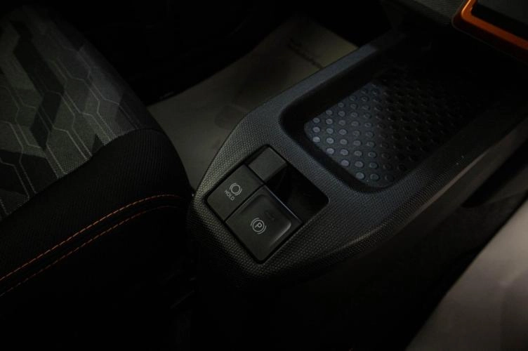 Daihatsu Taft 17 из 19